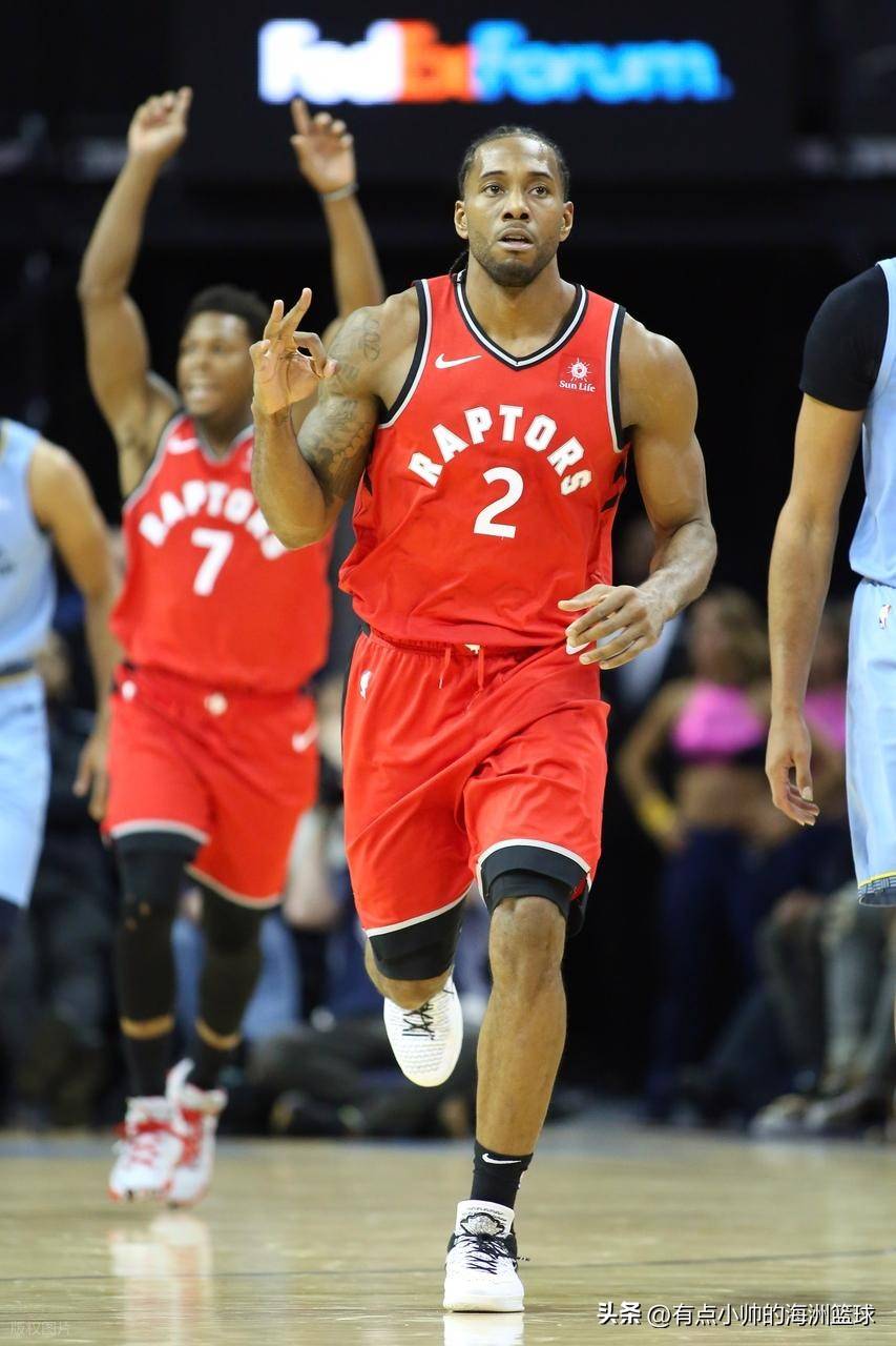 中路持球者 中路持球者